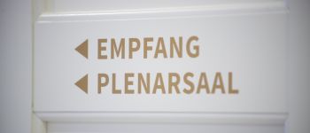 Besuchen Sie das Parlament