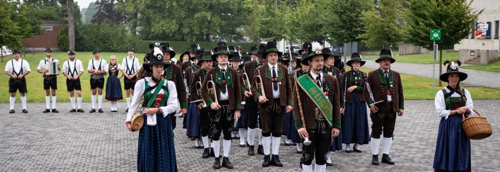 Parlament empfängt die Gäste des Tirolerfestes aus dem Stubaital in Österreich