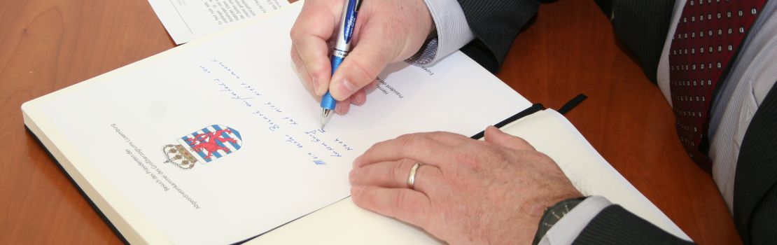 ERSTE AUSLANDSREISE DES LUXEMBURGER PARLAMENTSPRÄSIDENTEN FÜHRT ZUM PDG