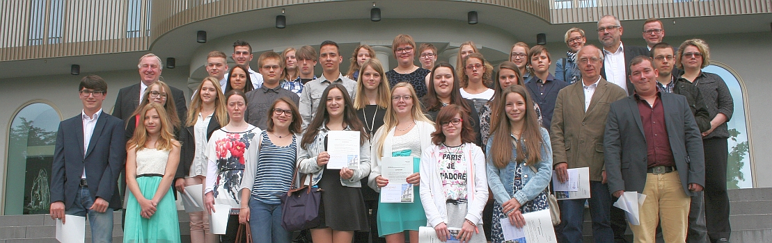 Parlament zeichnet 122 Schüler der DG mit dem Preis des Parlaments 2015 aus