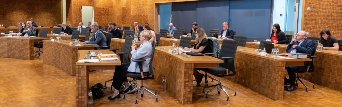 Die Abstimmungsergebnisse der Plenarsitzung vom 21. November 2022