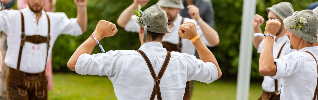 Parlament empfängt die Gäste des Tirolerfestes aus Bruneck in Südtirol