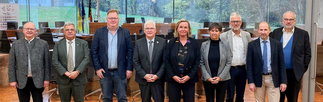 Flämisches und Deutschsprachiges Parlament tauschen über Kooperation und Staatsreform aus