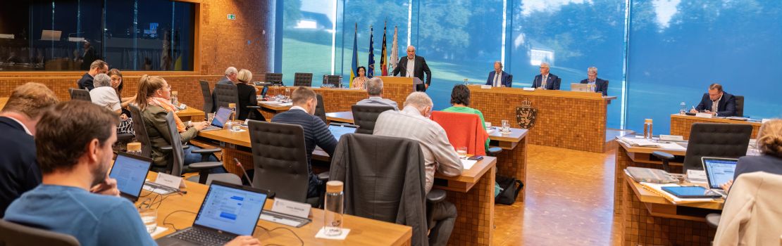  Die Abstimmungsergebnisse der Plenarsitzungen vom 6. und 8. Mai 2024