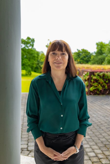 Elke Comoth