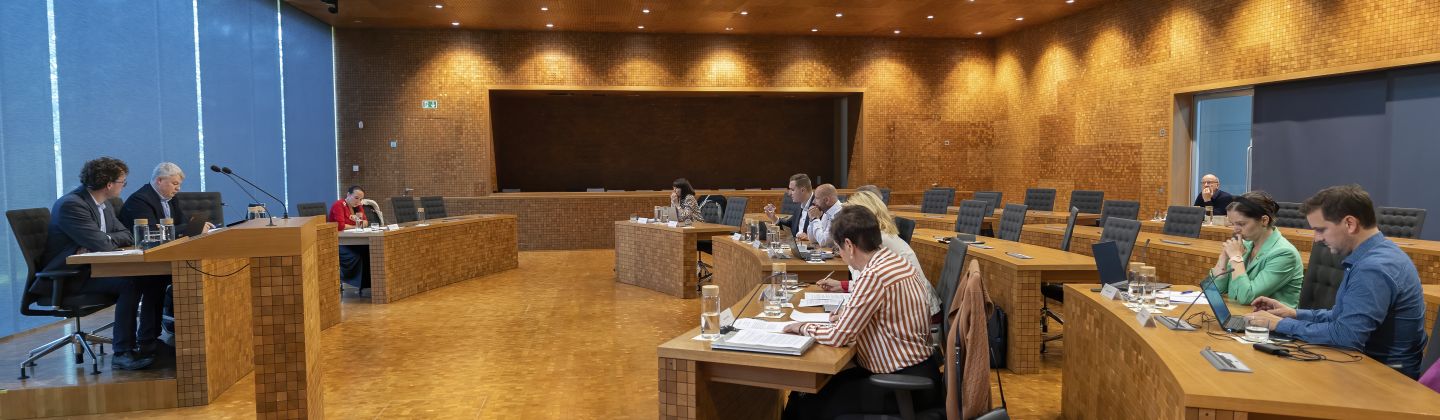 Regierungskontrolle im November 2024