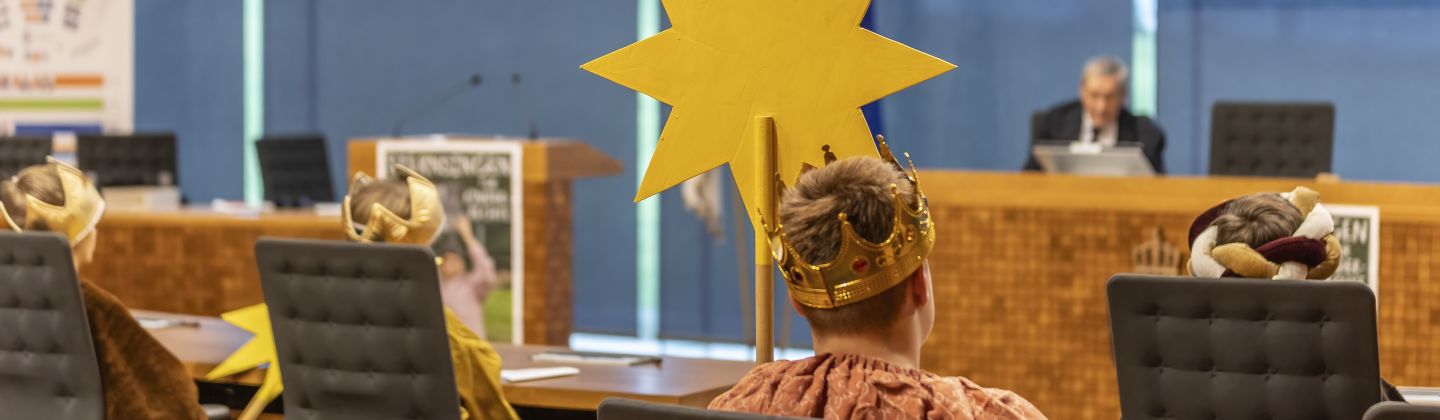 Besuch der Sternsinger im Parlament 